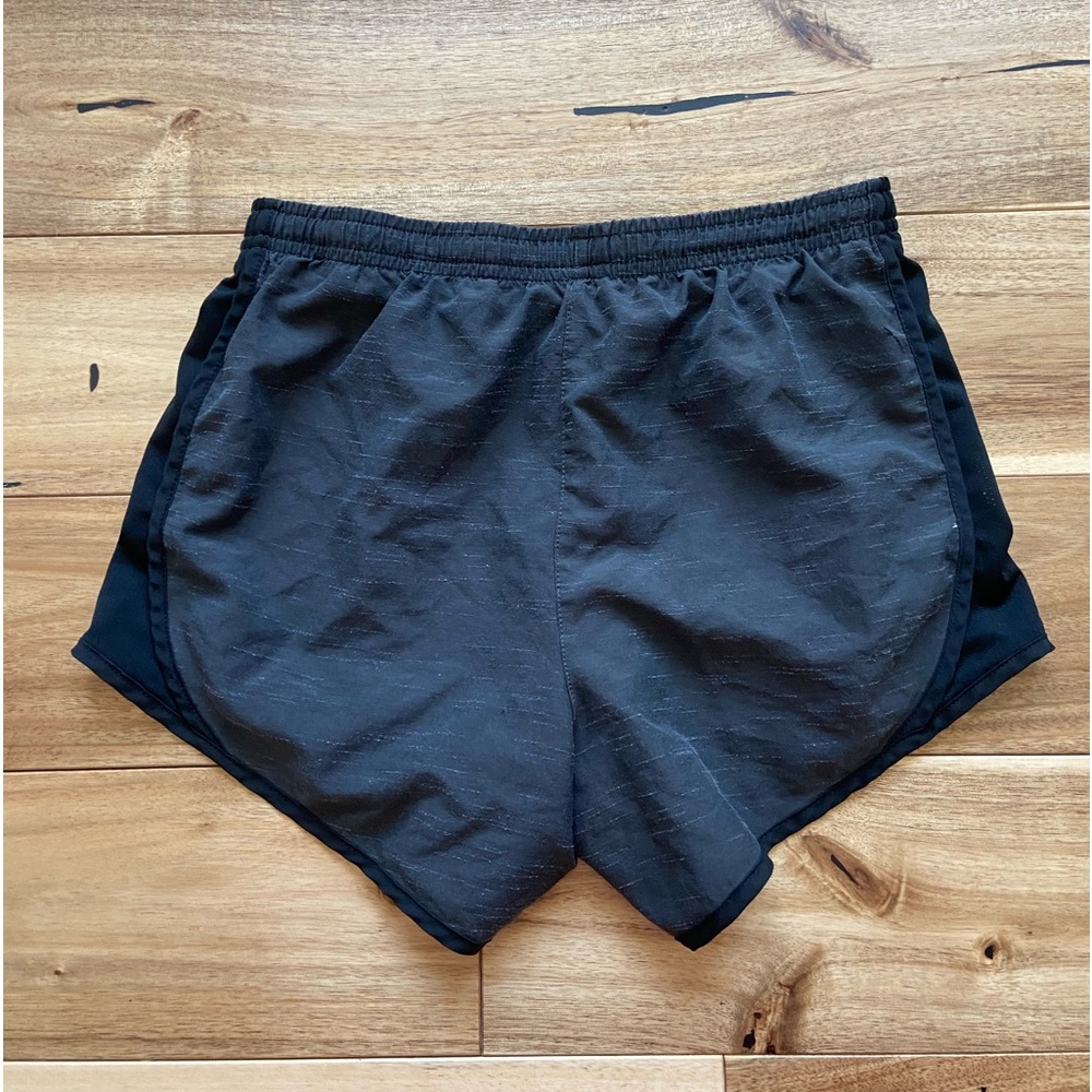 Nike shorts - Picture 3 of 3